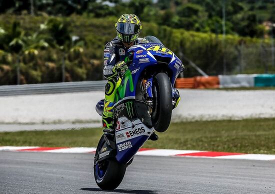 MotoGP. Test a Sepang, Day 2. Rossi: Rallentato dal chattering MotoGP. Test a Sepang, Day 2. Rossi: Rallentato dal chattering