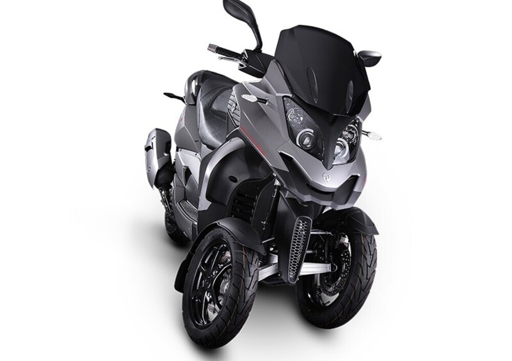 Quadro 350 S (2013 16), prezzo e scheda tecnica Moto.it