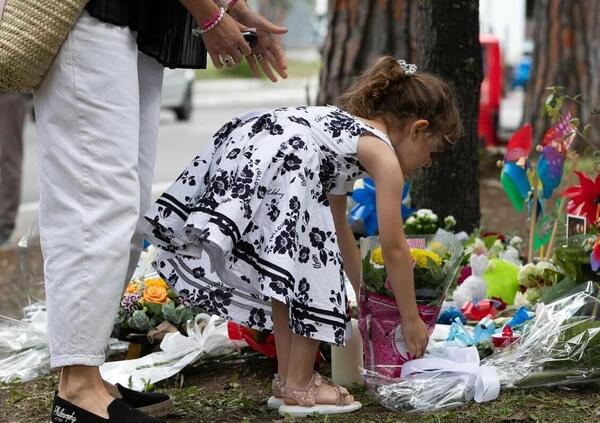 Nessuno doveva fermare il padre che voleva massacrare di botte chi ha ucciso il suo piccolo Manuel