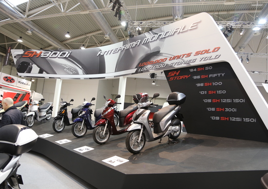 Honda a Motodays 2015: la gamma al completo Honda a Motodays 2015: la gamma al completo
