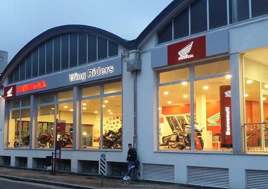 Honda, apre Wing Riders a Bologna Honda, apre Wing Riders a Bologna