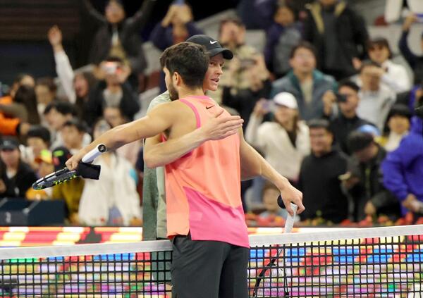 Tra Sinner e Alcaraz c&#039;&egrave; il pi&ugrave; talentuoso di sempre? &Egrave; chi &egrave; il LeBron del tennis? MCENROE SPARA GLI ACE. E sul discorso con Cahill e Zverev...