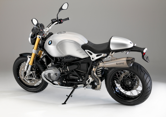 BMW Motorrad, serbatoio lucidato a mano per R NineT BMW Motorrad, serbatoio lucidato a mano per R NineT