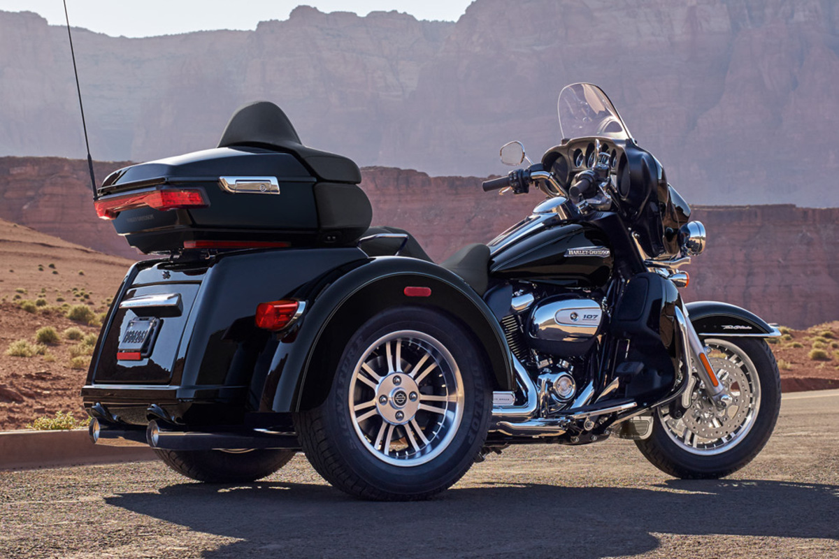 Harley-Davidson 107 Tri Glide Ultra (2016) - FLHTCUTG, prezzo e scheda  tecnica - Moto.it