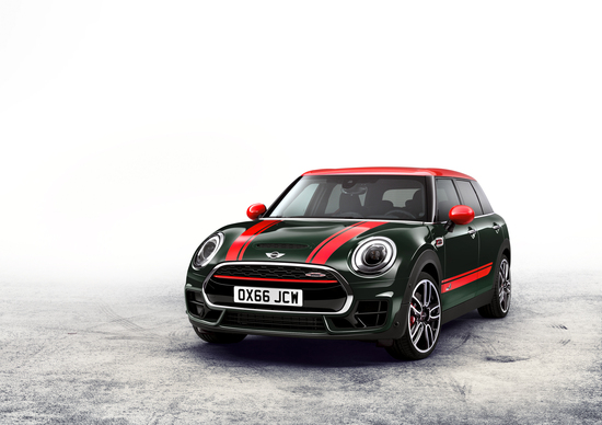 Mini John Cooper Works Clubman, l'esordio a Parigi Mini John Cooper Works Clubman, l'esordio a Parigi