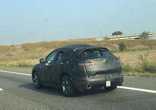 Alfa Romeo Stelvio: l'abbiamo spiato in autostrada! Alfa Romeo Stelvio: l'abbiamo spiato in autostrada!