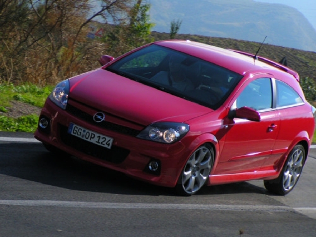 Opel Astra - Prove - Automoto.it