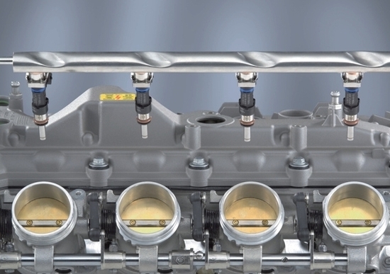 BMW M3: ecco il propulsore V8! BMW M3: ecco il propulsore V8!