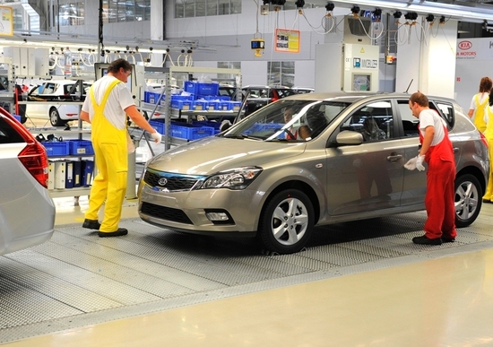 Kia: nuovo record di produzione in Europa Kia: nuovo record di produzione in Europa