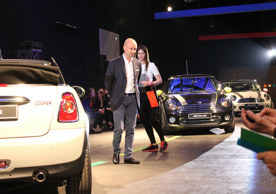 Nuova Mini Ray Line: un debutto sgargiante Nuova Mini Ray Line: un debutto sgargiante