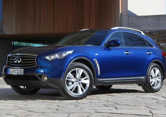 Infiniti FX 2012: prima immagine ufficiale Infiniti FX 2012: prima immagine ufficiale