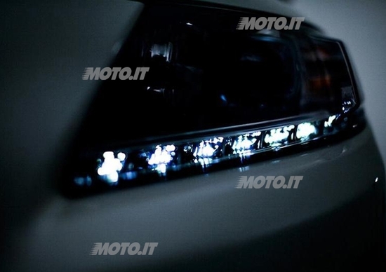 Honda CR-Z: primi teaser del restyling Honda CR-Z: primi teaser del restyling