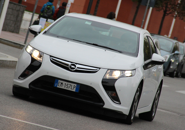 OPEL ADAM BATTERIA SCARICA