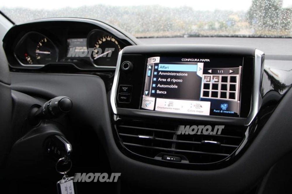 Peugeot 208 i segreti del sistema multimediale