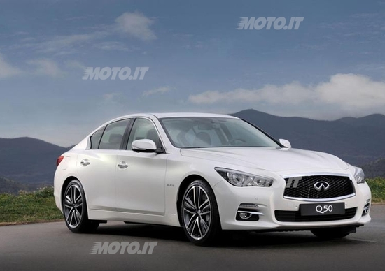 Infiniti Q50: la prima con sterzo elettronico diretto Infiniti Q50: la prima con sterzo elettronico diretto