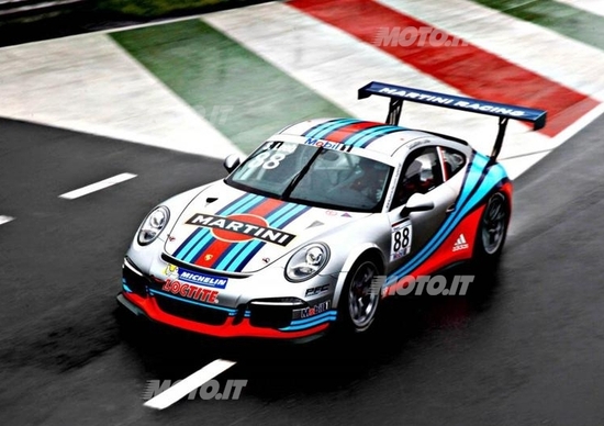 Porsche: colorazione Martini Racing per la 911 GT3 Cup di Loeb Porsche: colorazione Martini Racing per la 911 GT3 Cup di Loeb