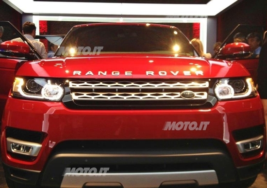 Nuova Range Rover Sport: presentata a Milano Nuova Range Rover Sport: presentata a Milano