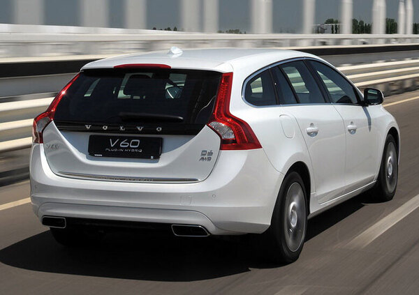 VOLVO V40 BATTERIA SCARICARE
