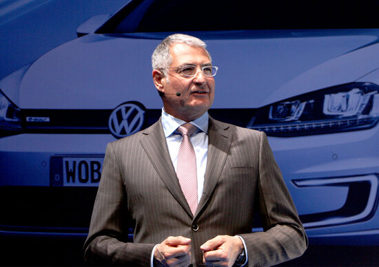 Neusser, Volkswagen: «La nostra sfida? Ibride ed elettriche a prezzi accessibili e per ogni esigenza» Neusser, Volkswagen: «La nostra sfida? Ibride ed elettriche a prezzi accessibili e per ogni esigenza»