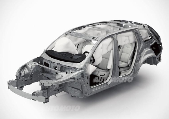 Nuova Volvo XC90: tecnologie per la sicurezza a cascata, con due anteprime mondiali Nuova Volvo XC90: tecnologie per la sicurezza a cascata, con due anteprime mondiali