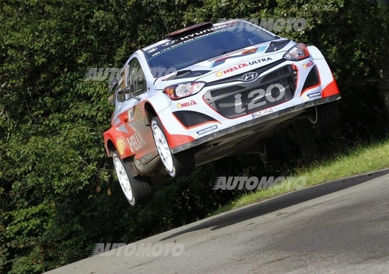 WRC Germania 2014: prima vittoria per la Hyundai. VW fuori nella gara di casa WRC Germania 2014: prima vittoria per la Hyundai. VW fuori nella gara di casa