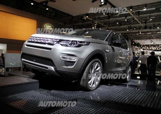 Land Rover al Salone di Parigi 2014 Land Rover al Salone di Parigi 2014
