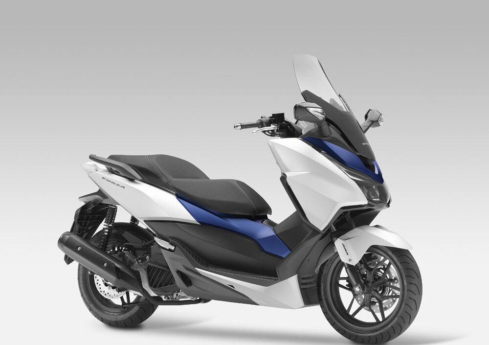 Honda Forza 125 Abs 2017 18 Prezzo E Scheda Tecnica Motoit