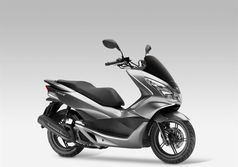  Honda  PCX 125 2022 18 prezzo e scheda tecnica Moto it