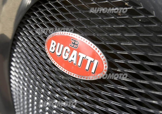 Addio Bugatti Veyron: a Ginevra il canto del cigno Addio Bugatti Veyron: a Ginevra il canto del cigno