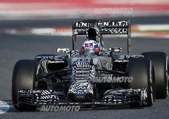 F1 test Barcellona, Day 2: Ricciardo si impone, ma la Ferrari non molla F1 test Barcellona, Day 2: Ricciardo si impone, ma la Ferrari non molla