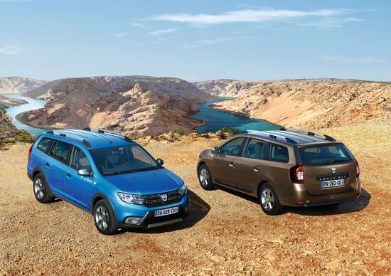 Dacia Logan MCV Stepway, la wagon si fa offroad Dacia Logan MCV Stepway, la wagon si fa offroad