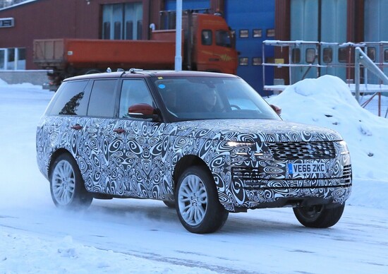 New Range Rover facelift: spy shots New Range Rover facelift: spy shots