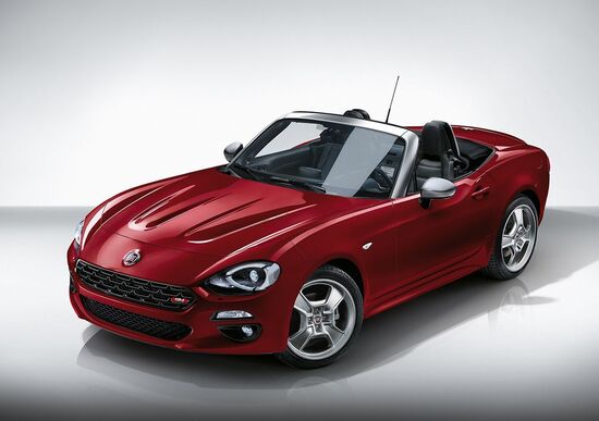 Fiat 124 Spider Europa, nel segno di Pininfarina al Salone di Ginevra 2017 Fiat 124 Spider Europa, nel segno di Pininfarina al Salone di Ginevra 2017