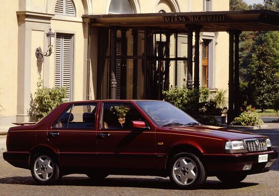 Lancia Thema 8.32: il motore “by Ferrari” lo faceva anche Ducati Lancia Thema 8.32: il motore “by Ferrari” lo faceva anche Ducati