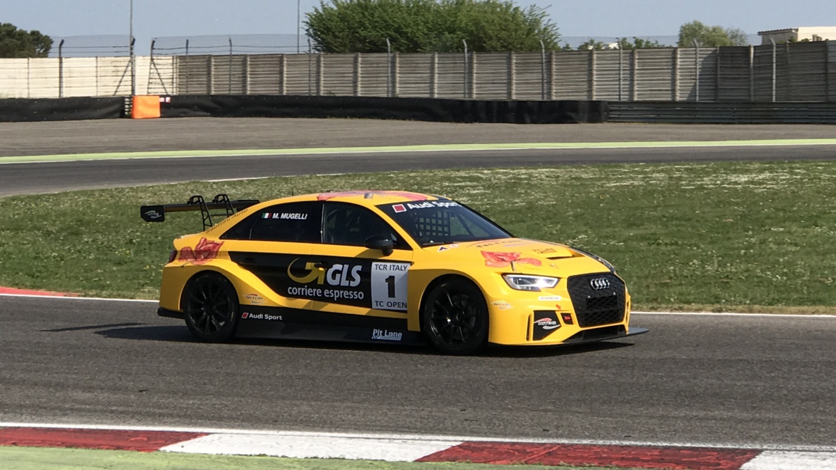 Audi RS3 LMS La Sedan cattiva Per I Campionati TCR Video Primo Test 