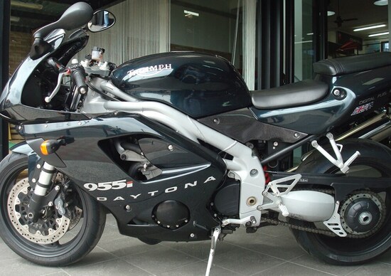 Le Belle e Possibili di Moto.it: Triumph Daytona 955i Centenary Le Belle e Possibili di Moto.it: Triumph Daytona 955i Centenary