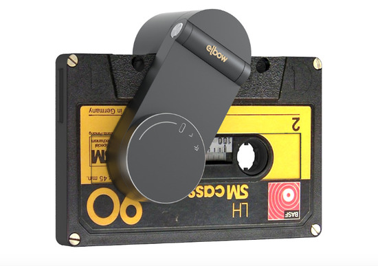 Elbow, il lettore di musicassette grosso come un MP3 Elbow, il lettore di musicassette grosso come un MP3